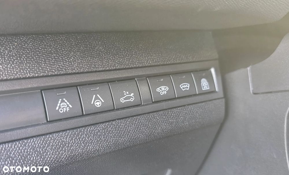 Peugeot 5008 BlueHDi 180 EAT8 GT - 20
