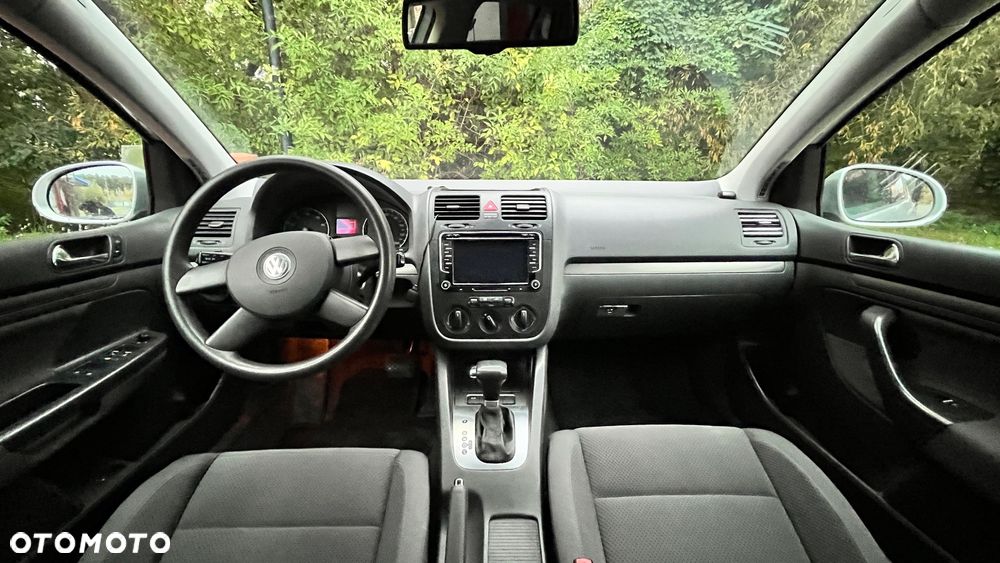 Volkswagen Golf V 1.6 FSI Comfortline Tiptr - 12