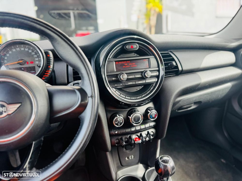 MINI 3 Portas One First - 23