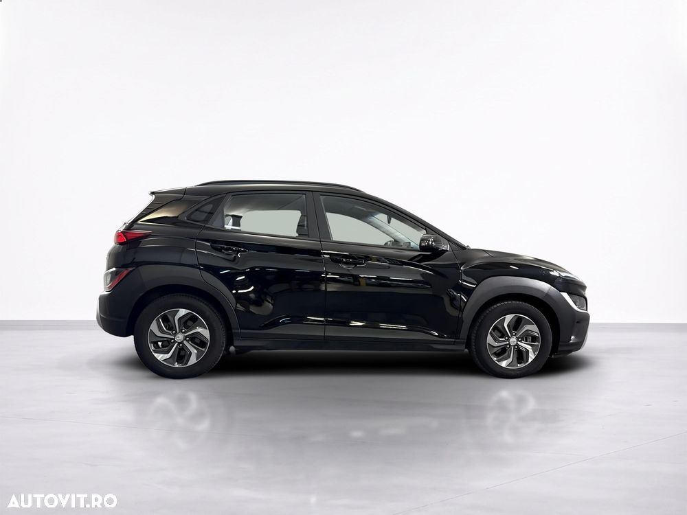 Hyundai KONA - 7