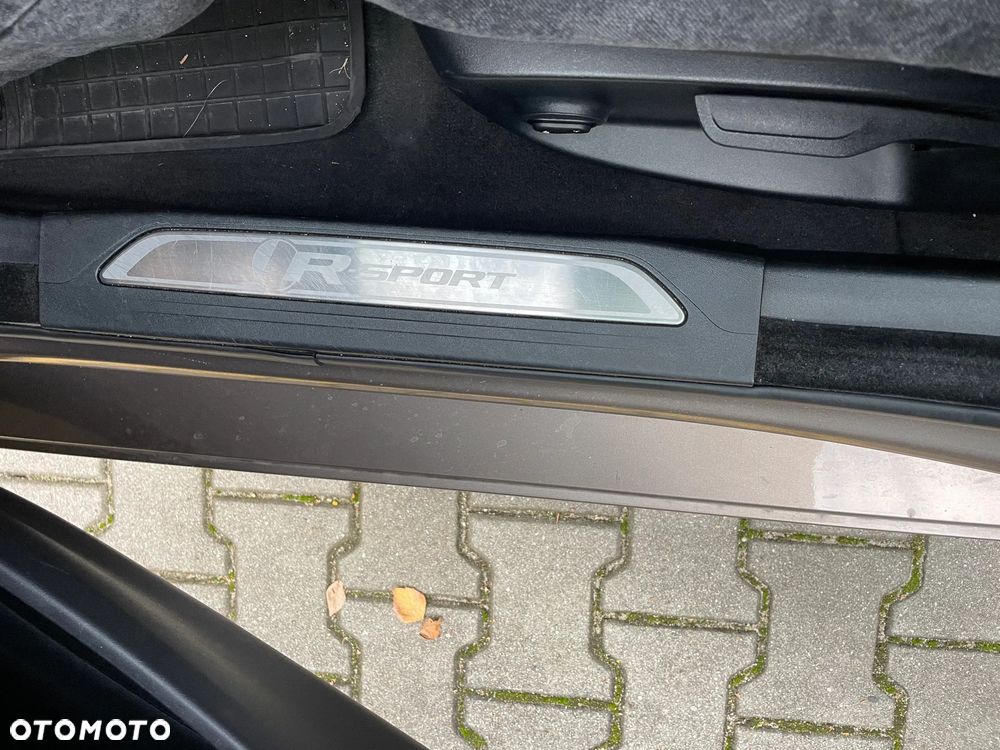 Jaguar XE 20d R-Sport - 18