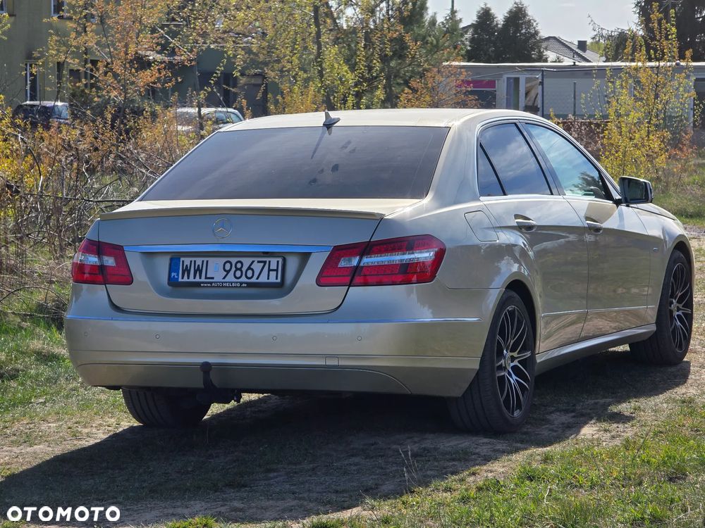 Mercedes-Benz Klasa E 250 CDI DPF BlueEFFICIENCY Automatik Elegance - 7