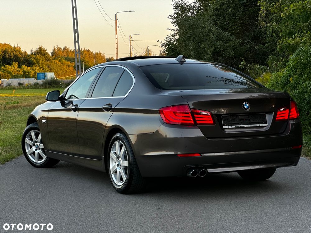 BMW Seria 5 525d Sport-Aut Modern Line - 3