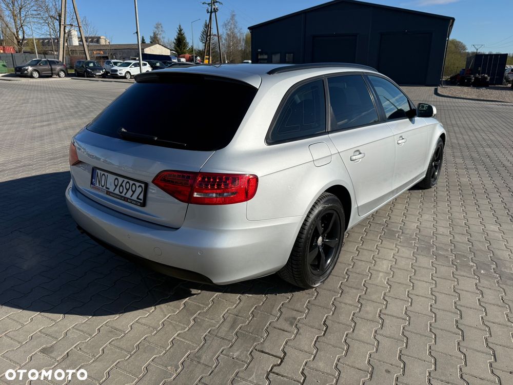 Audi A4 Avant 2.0 TDI DPF - 8