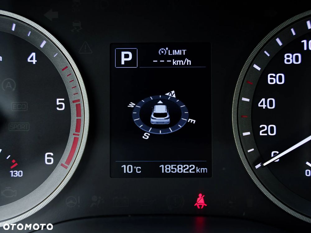 Hyundai Tucson blue 1.7 CRDi 2WD DCT Premium - 38