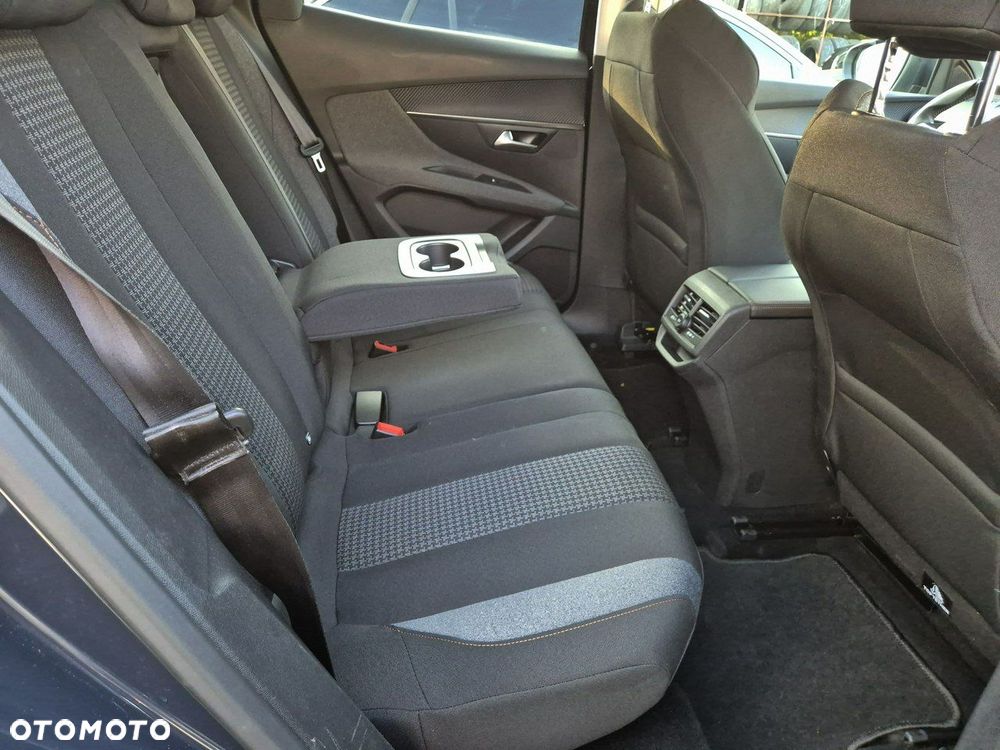 Peugeot 3008 - 21