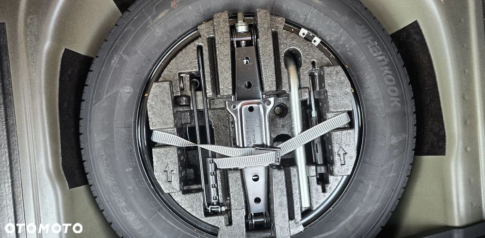 Skoda Scala 1.5 TSI Ambition DSG - 32