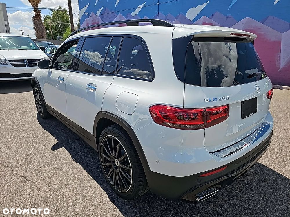 Mercedes-Benz GLB 250 4Matic 8G-DCT AMG Line
