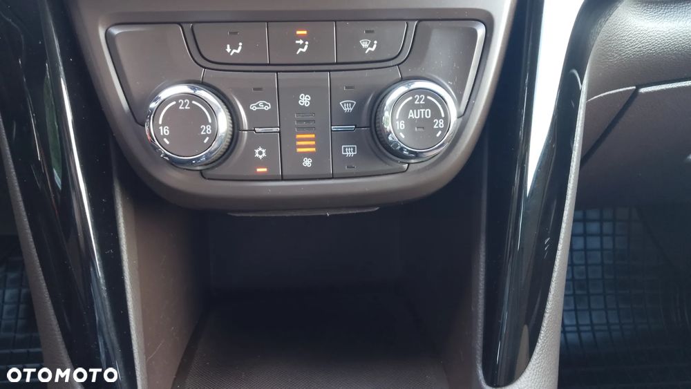 Opel Zafira 1.4 T Cosmo EU6 - 25
