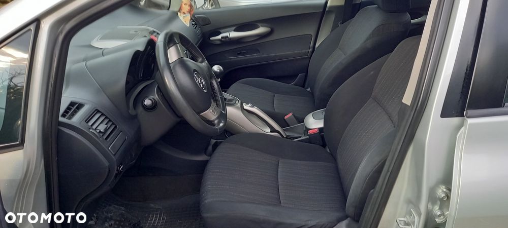 Toyota Auris 1.6 Sol - 7