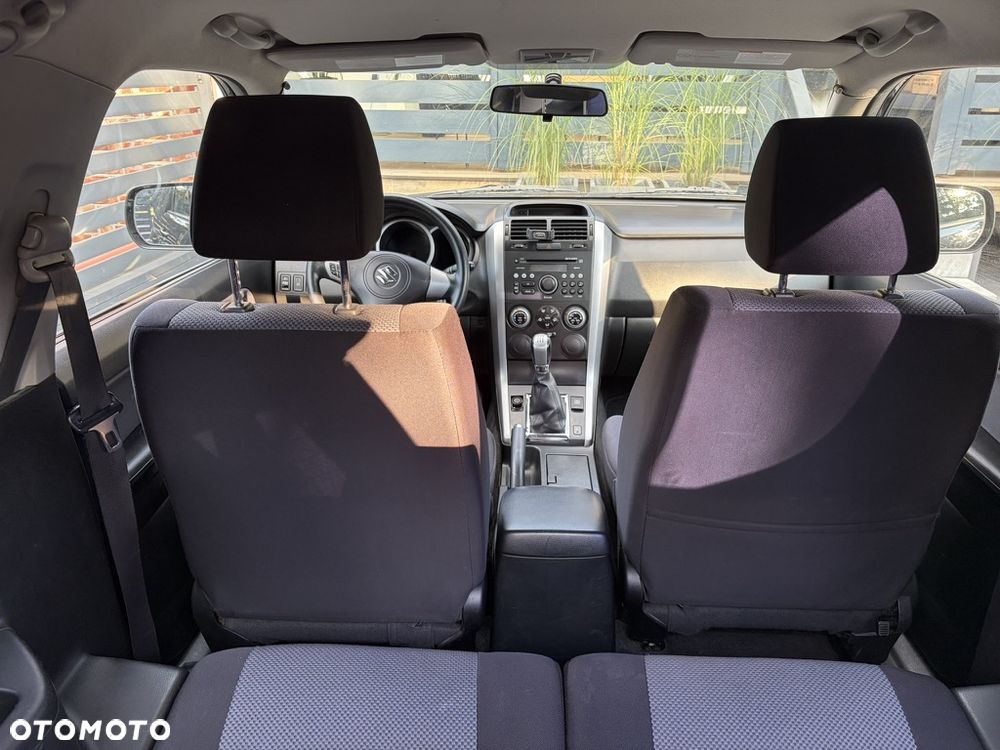 Suzuki Grand Vitara 1.6 - 17