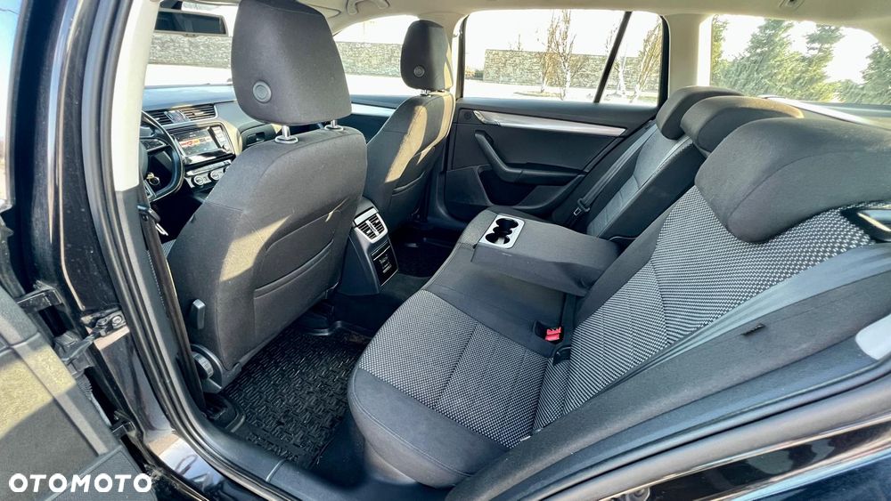 Skoda Octavia 1.6 TDI (Green tec) DSG Ambition - 21