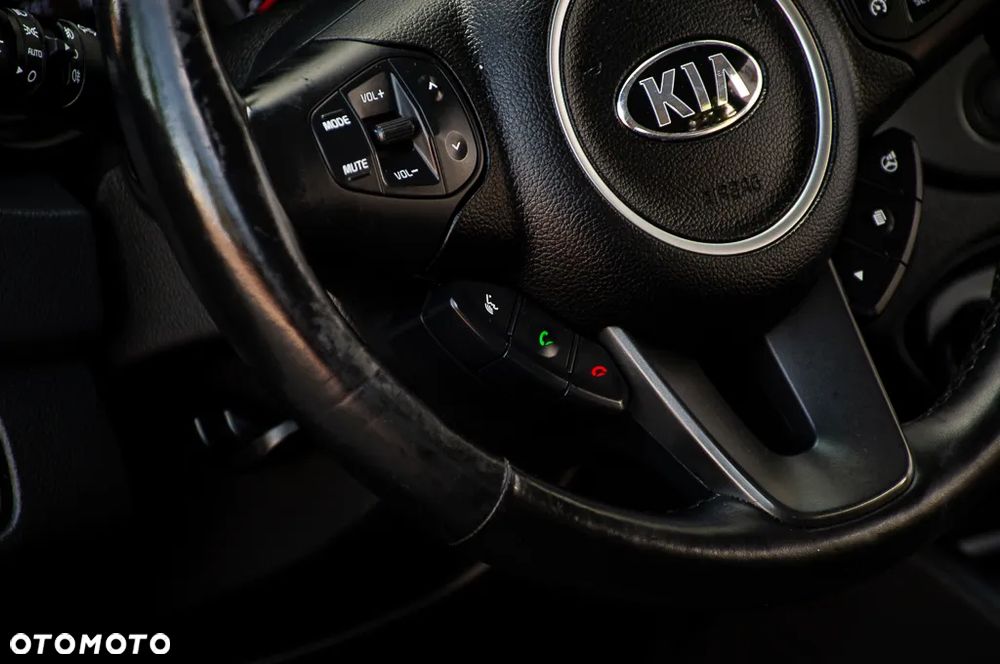 Kia Carens 1.6 GDI L 7os - 29