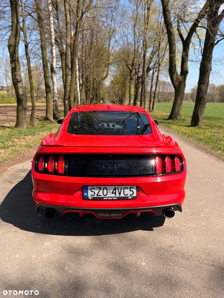 Ford Mustang 5.0 V8 GT - 2