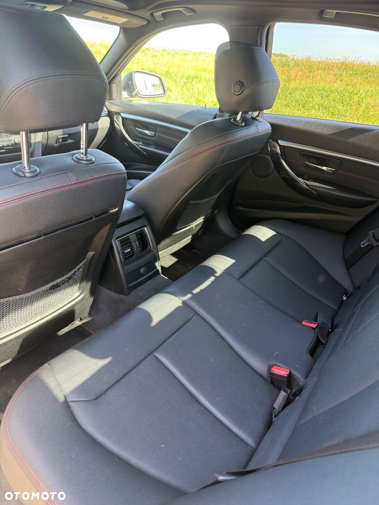 BMW Seria 3 - 12