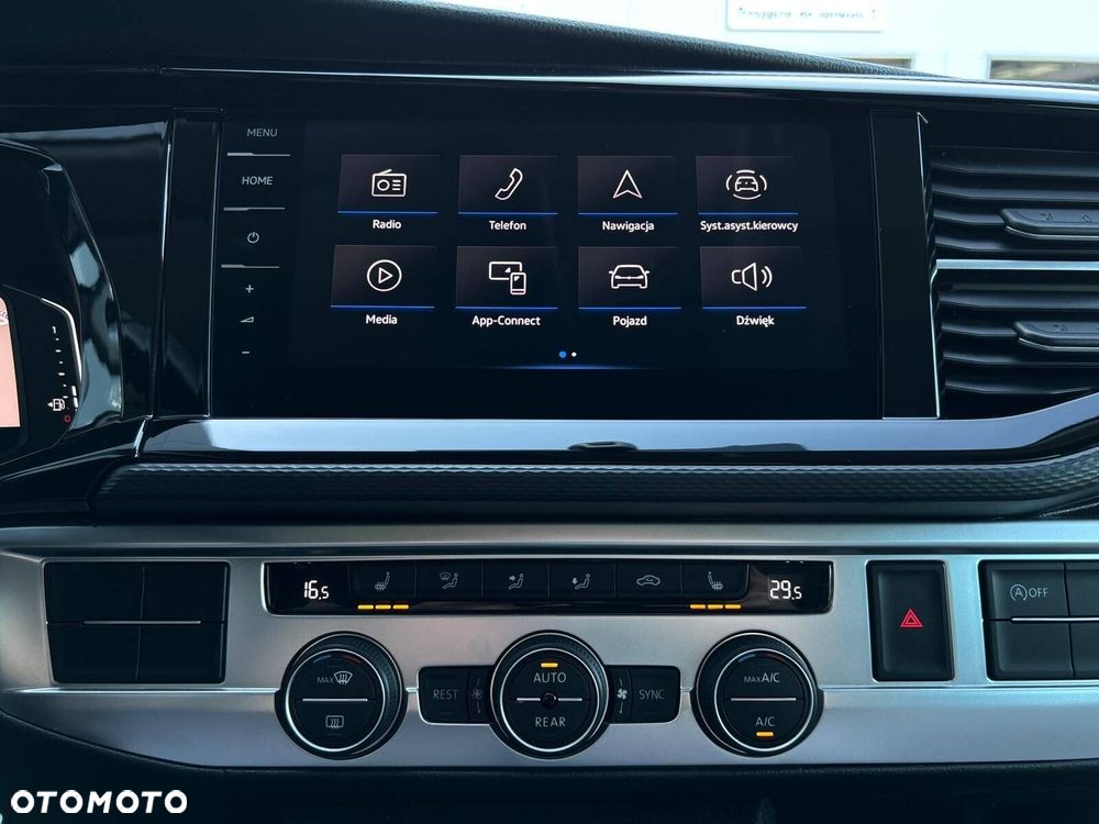 Volkswagen California - 28