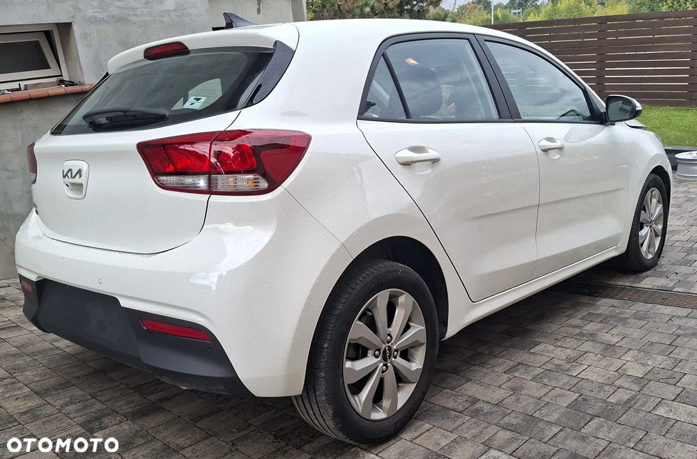 Kia Rio 1.0 T-GDI 100 Dream-Team Edition - 4