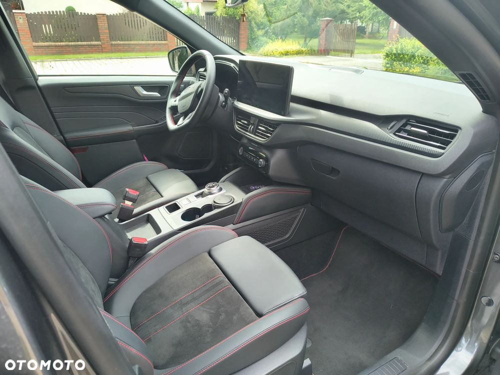 Ford Kuga 2.5 FHEV AWD ST-Line X - 15