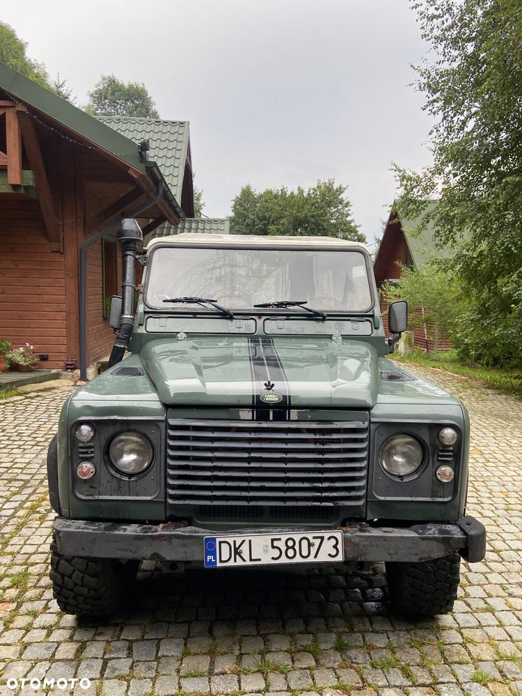 Land Rover Defender - 2
