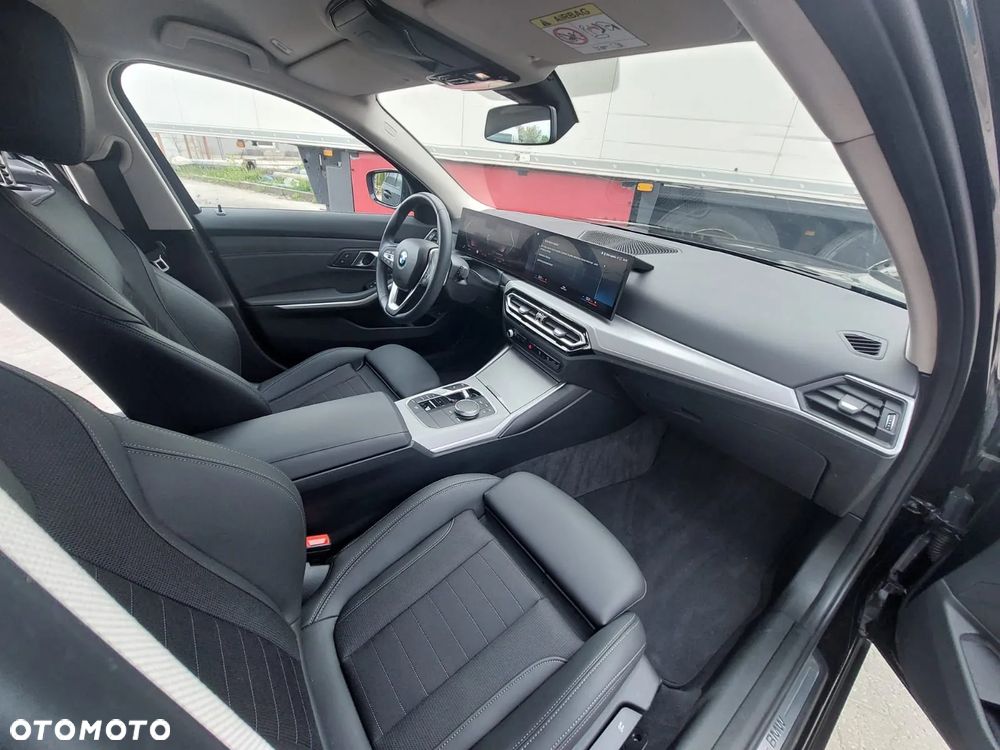 BMW Seria 3 318d Touring Sport Line - 6