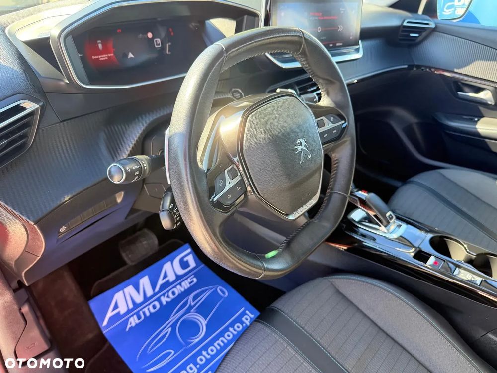 Peugeot 208 PureTech 100 EAT8 Allure - 16