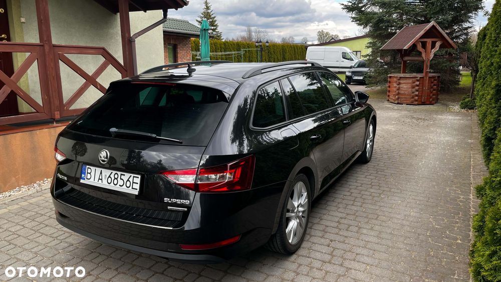 Skoda Superb 1.6 TDI Ambition Greenline - 4