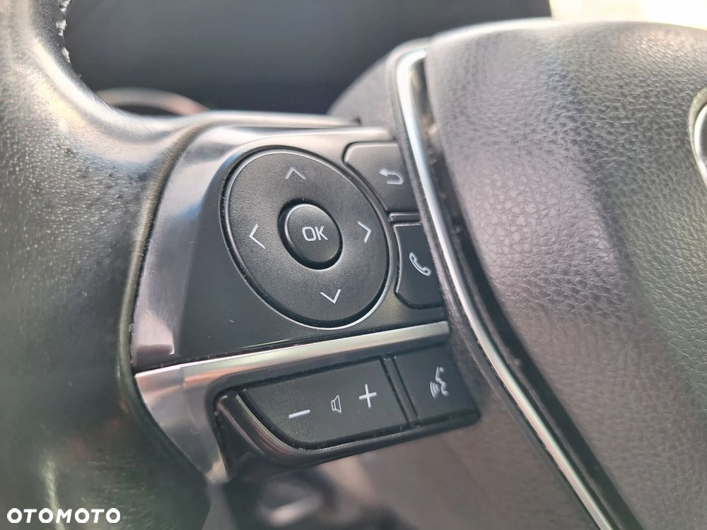 Toyota Camry 2.5 Hybrid Comfort CVT - 22