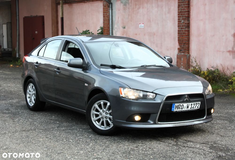 Mitsubishi Lancer