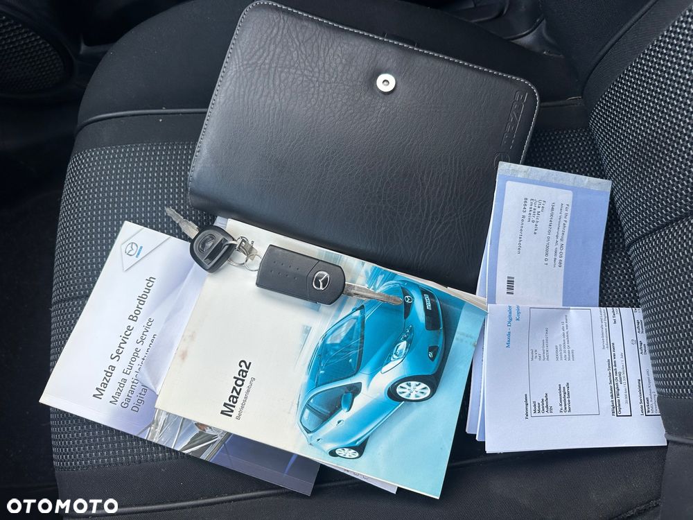 Mazda 2 - 13