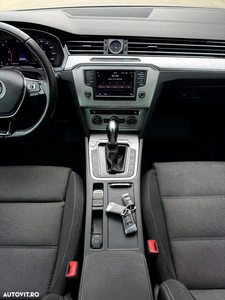 Volkswagen Passat Variant 2.0 TDI DSG (BlueMotion Technology) Comfortline - 12