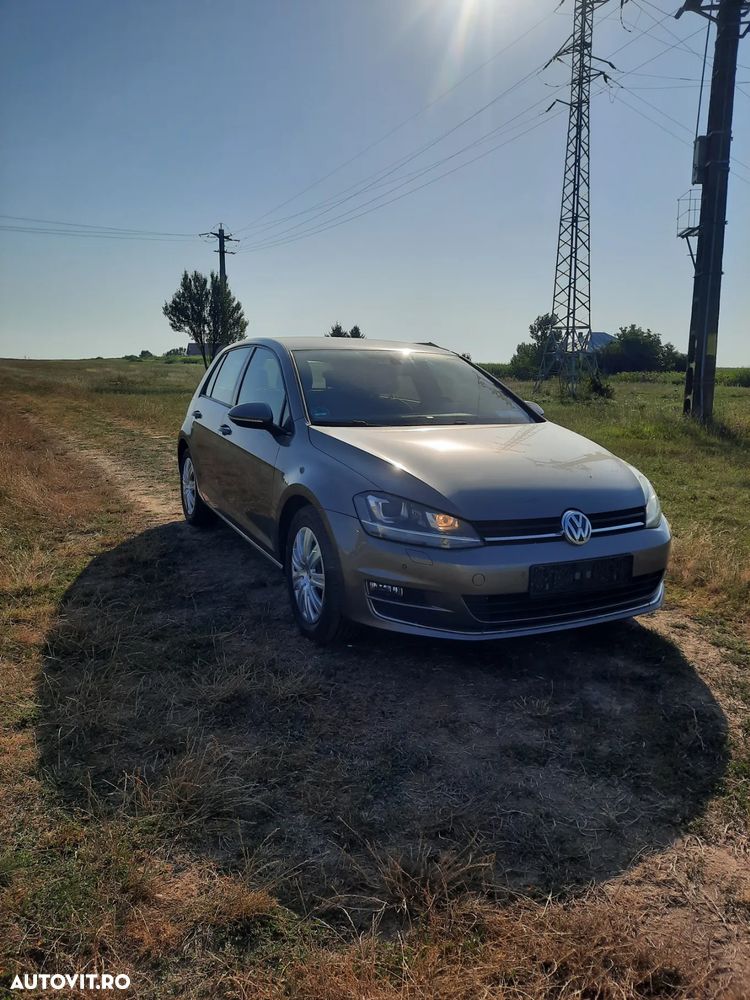 Volkswagen Golf 2.0 TDI BlueMotion Technology Edition - 3