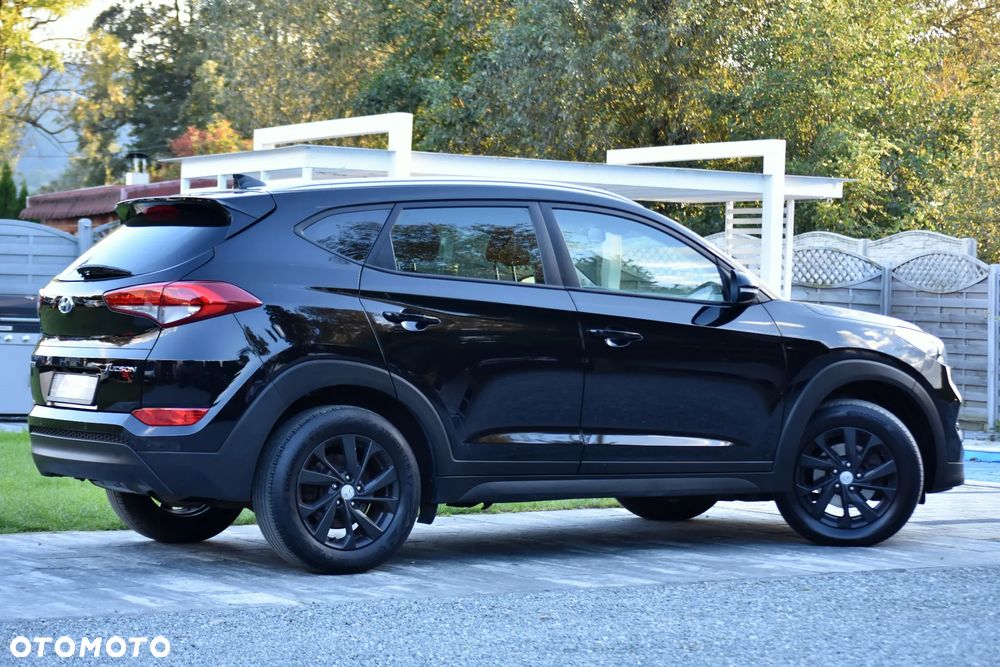 Hyundai Tucson 1.7 CRDI BlueDrive Style 2WD - 20