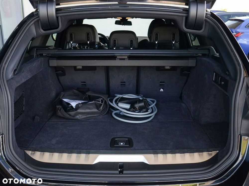 BMW Seria 3 330e xDrive M Sport sport - 25