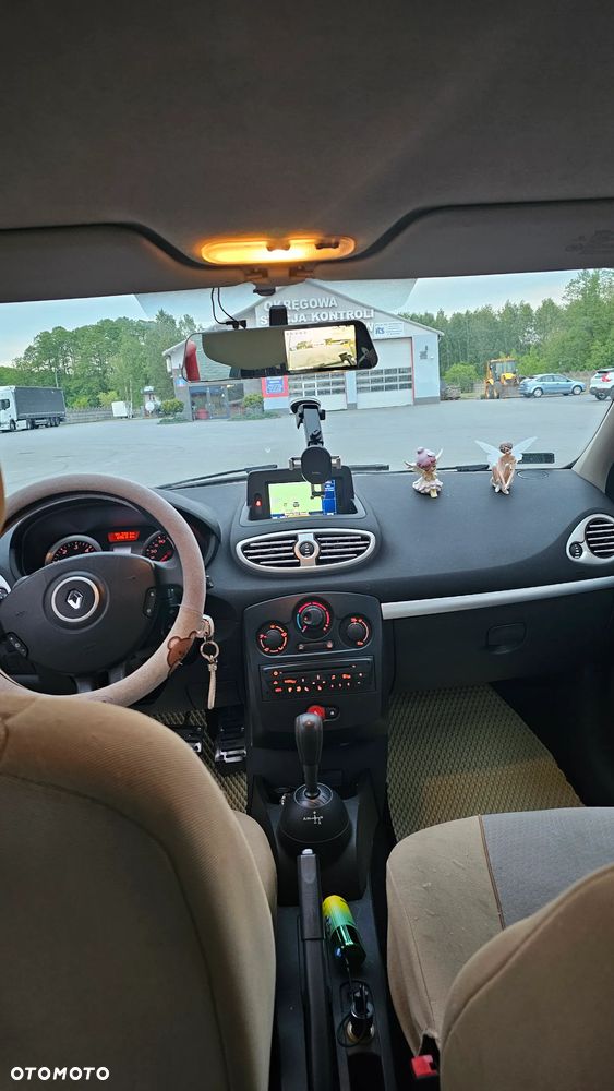 Renault Clio - 6