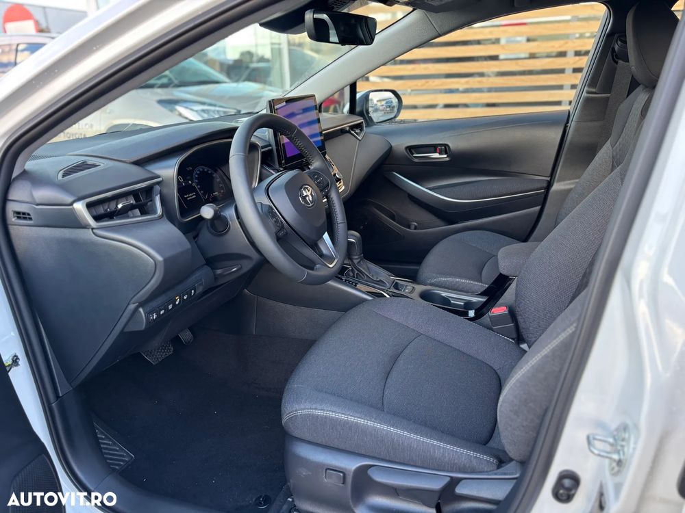 Toyota Corolla 1.8 HSD Business - 9