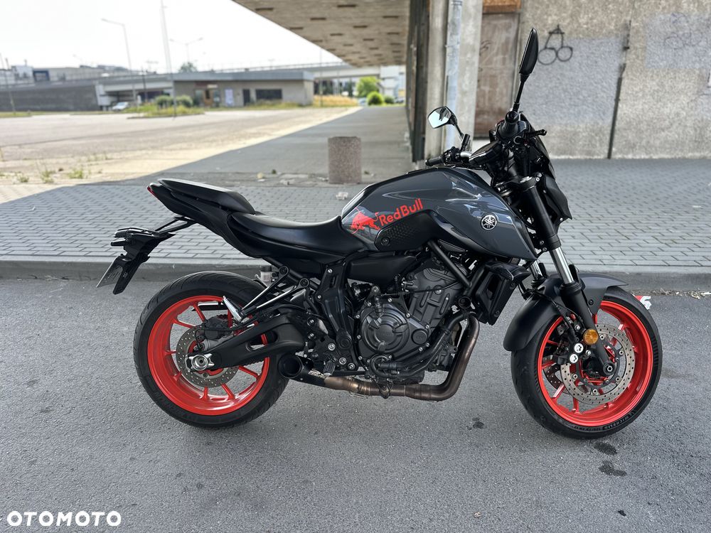 Yamaha MT - 8