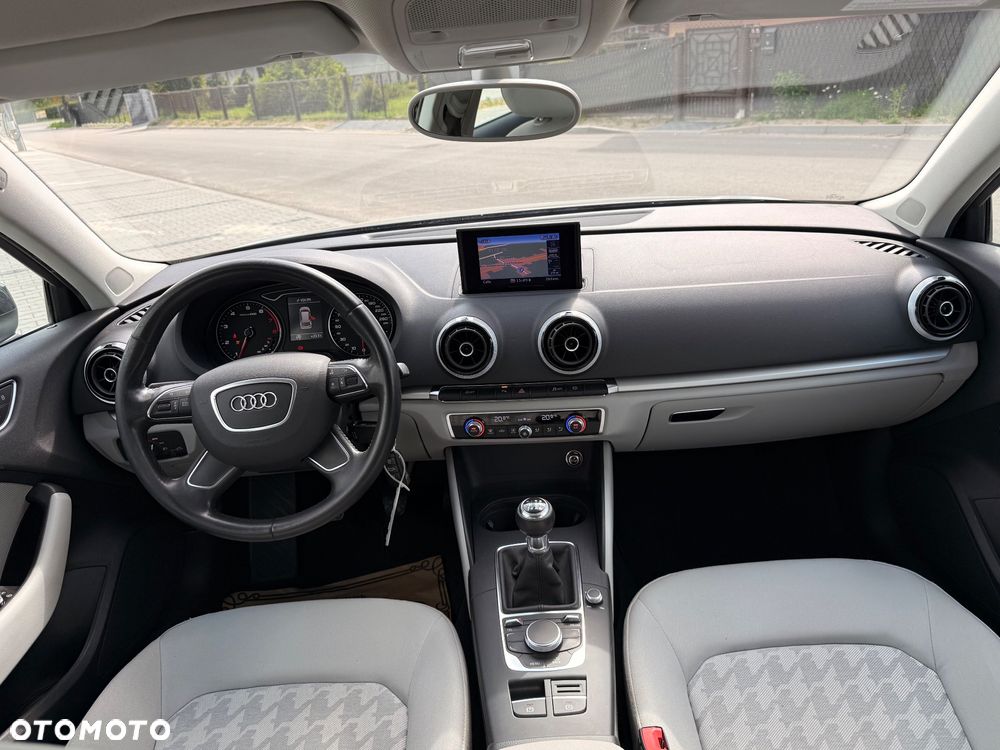 Audi A3 Sportback 1.4 TFSI Attraction - 23