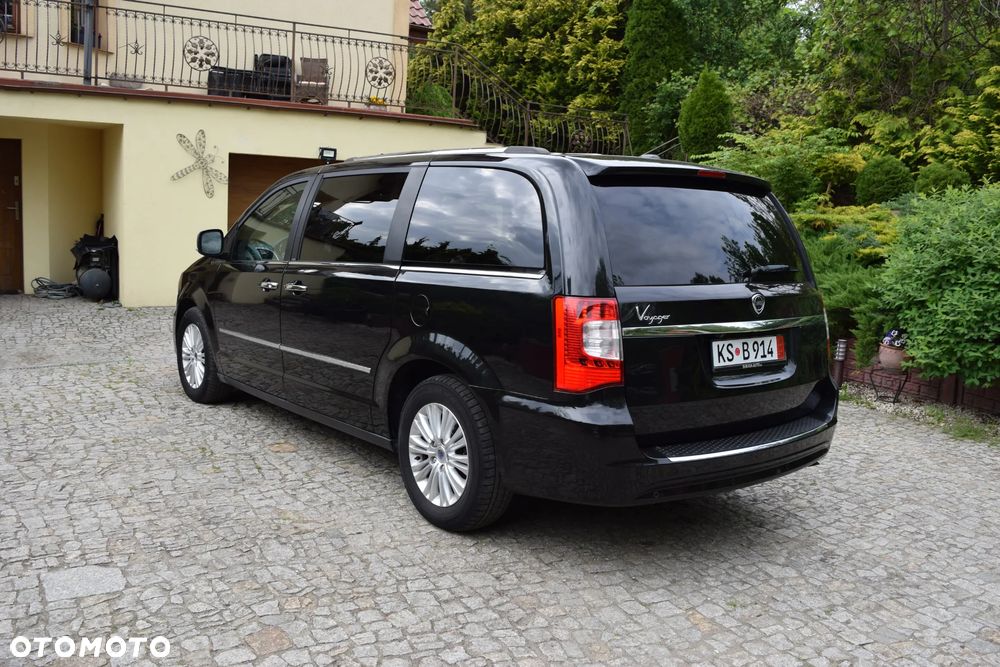 Lancia Voyager 2.8 Multijet 16v Platinum - 5