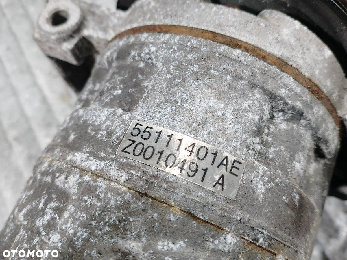 POMPA, SPRĘŻARKA KLIMATYZACJI JEEP WRANGLER 55111401AE 2.8 CRD - 8