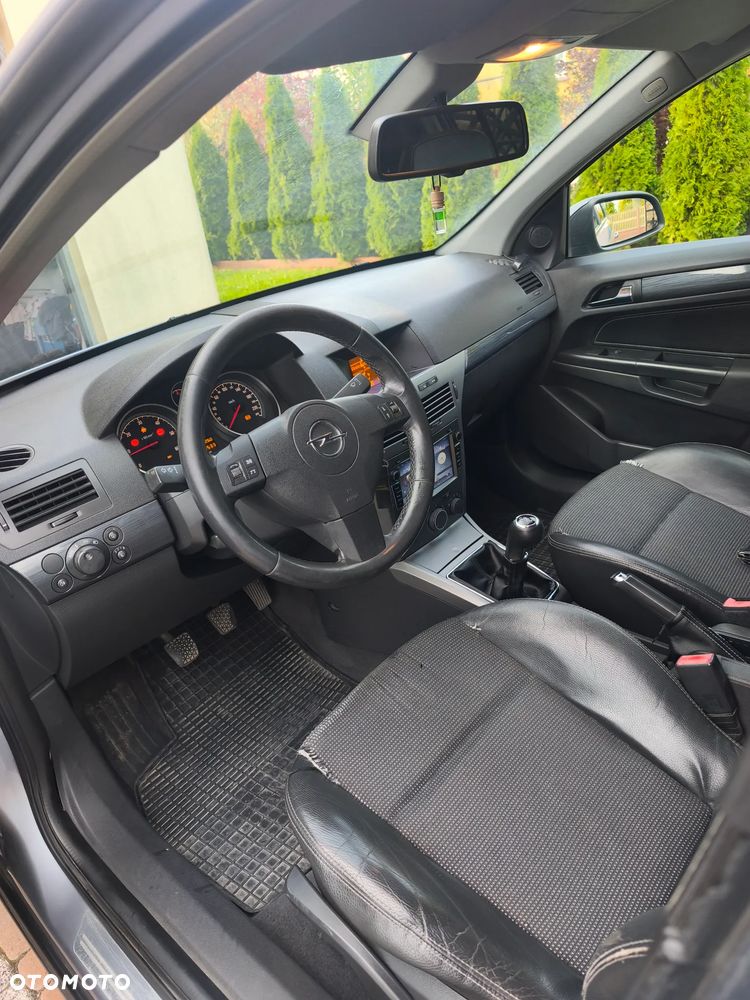 Opel Astra 1.7 CDTI Sport - 12