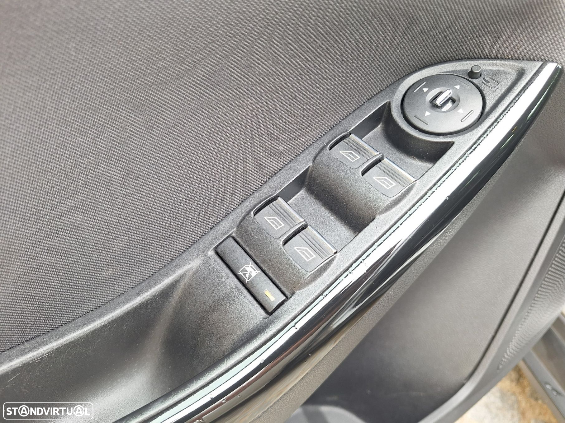 Ford Focus - 11