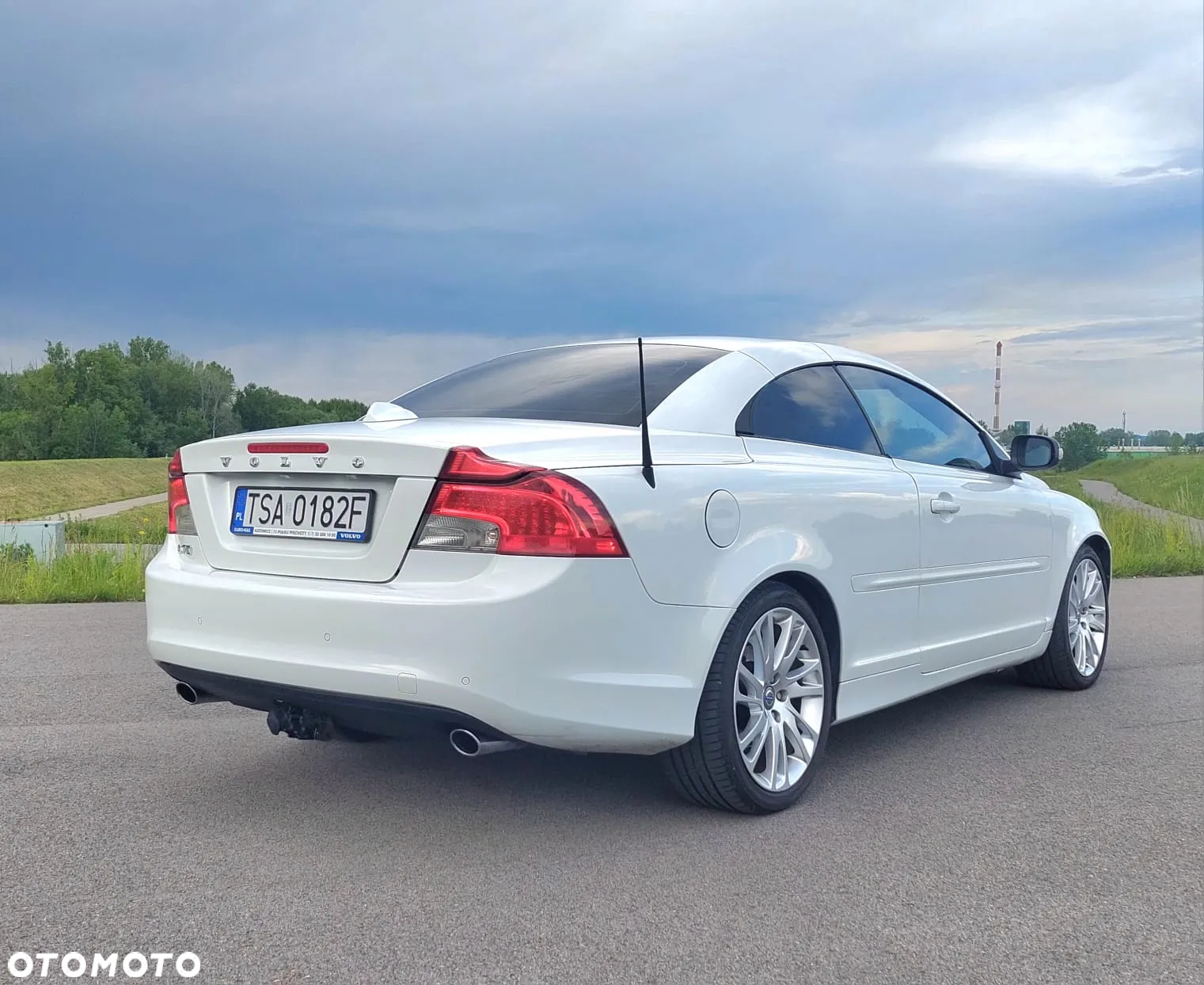 Volvo C70 D3 Momentum - 9