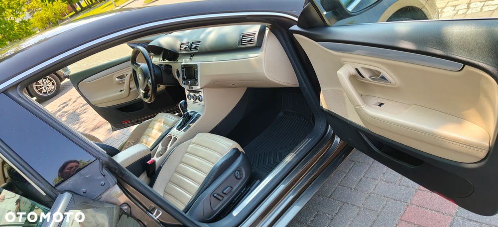 Volkswagen CC - 9