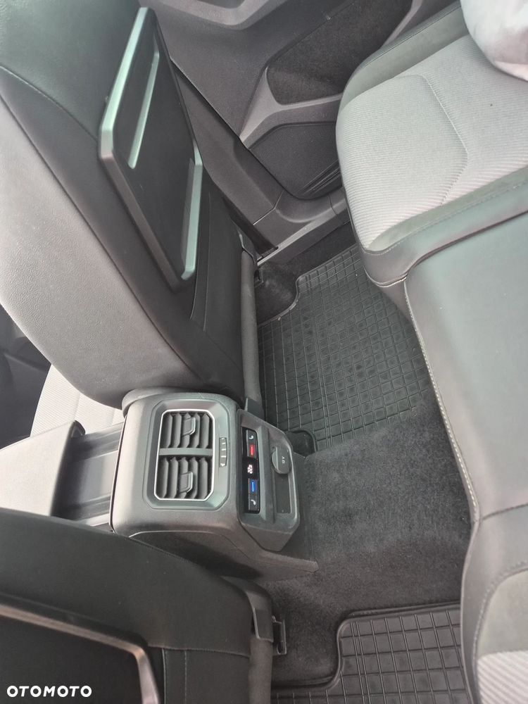 Volkswagen Tiguan 2.0 TDI SCR 4Motion (BlueMotion Techn.) DSG Highline - 12