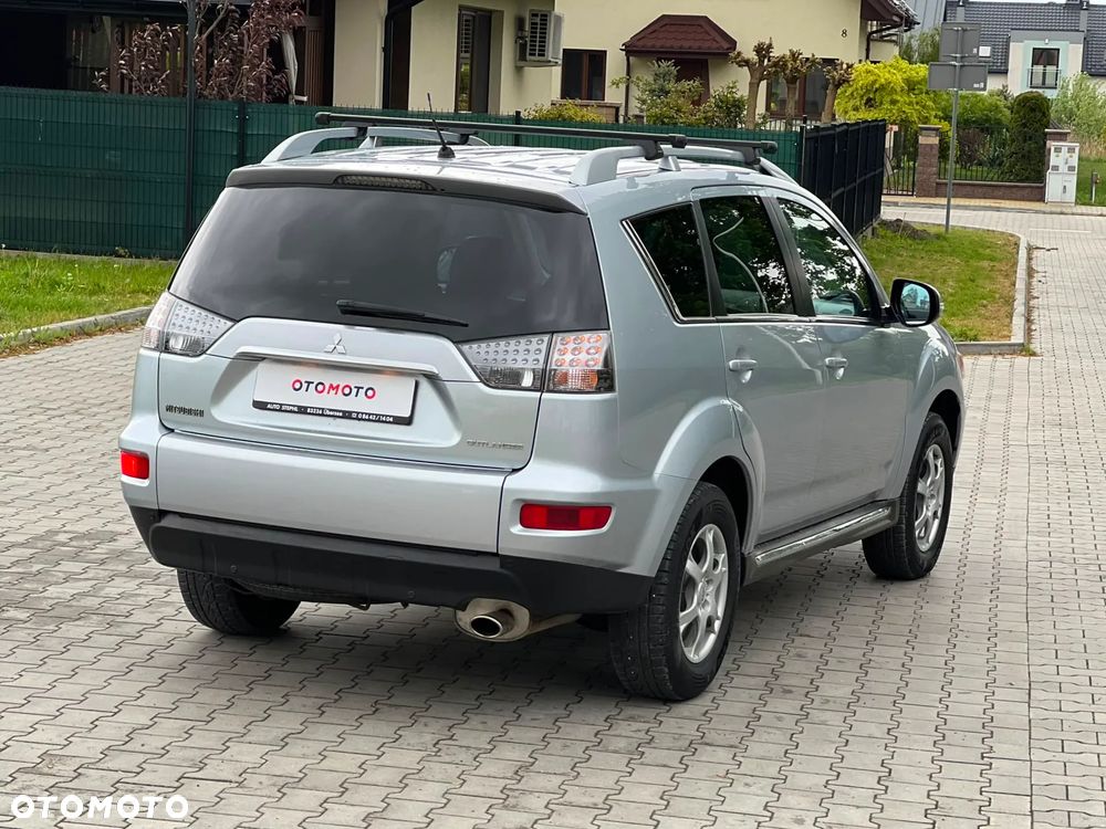 Mitsubishi Outlander 2.0 2WD Invite - 10