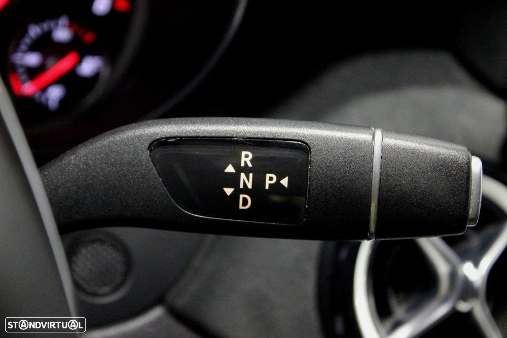 Mercedes-Benz CLA 220 - 26