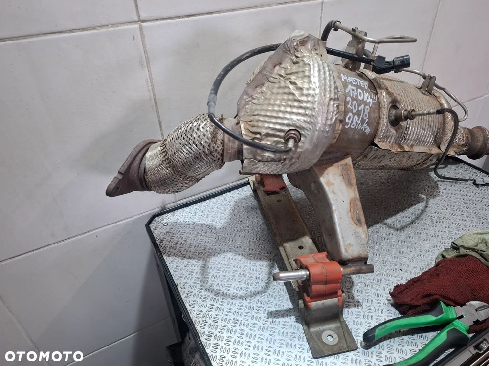 Katalizator DPF 170 KM Renault Master III 2,3 dci  prrzebieg 98 tyś nr 200100412R - 2