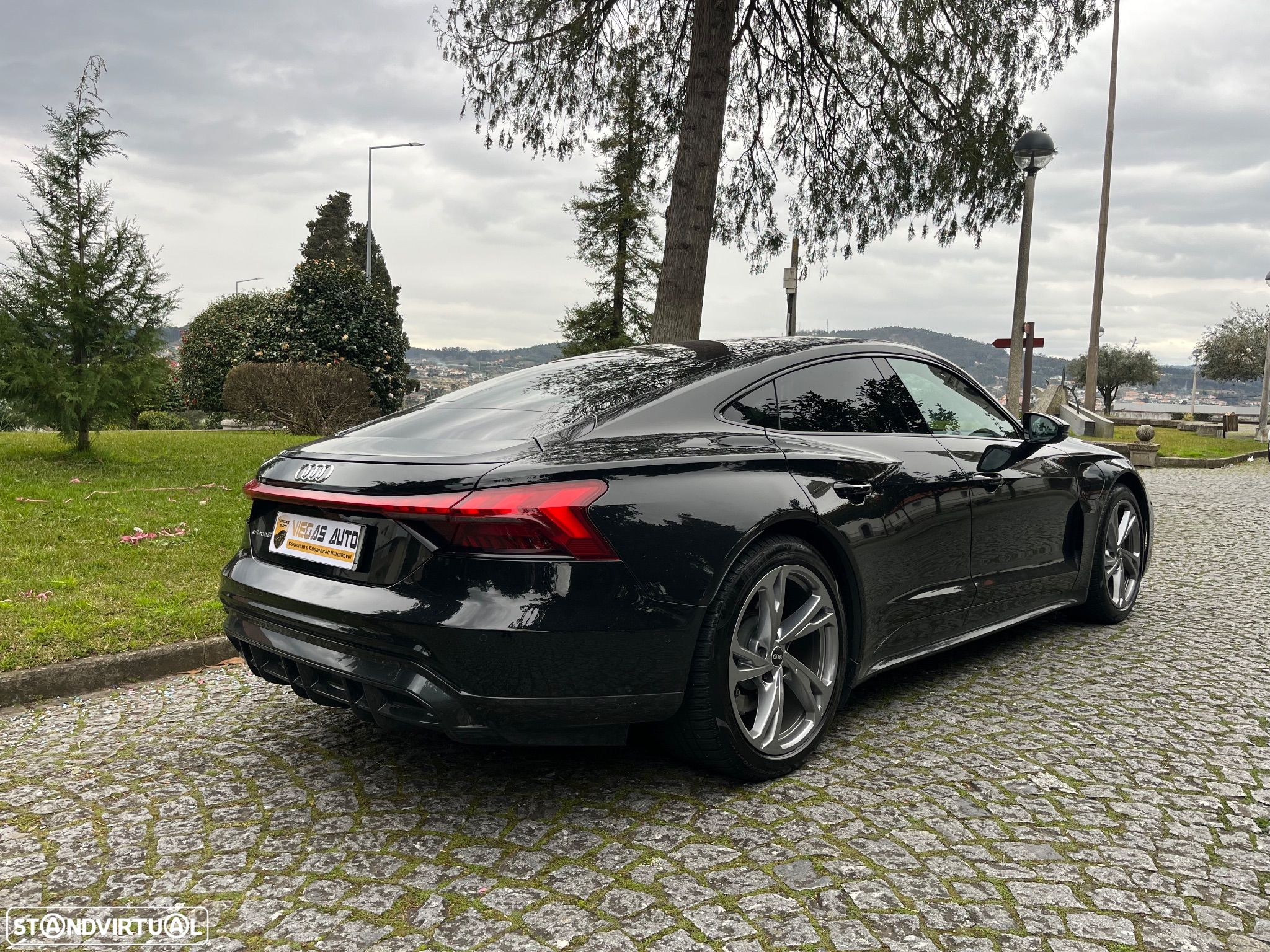 Audi e-tron GT - 1