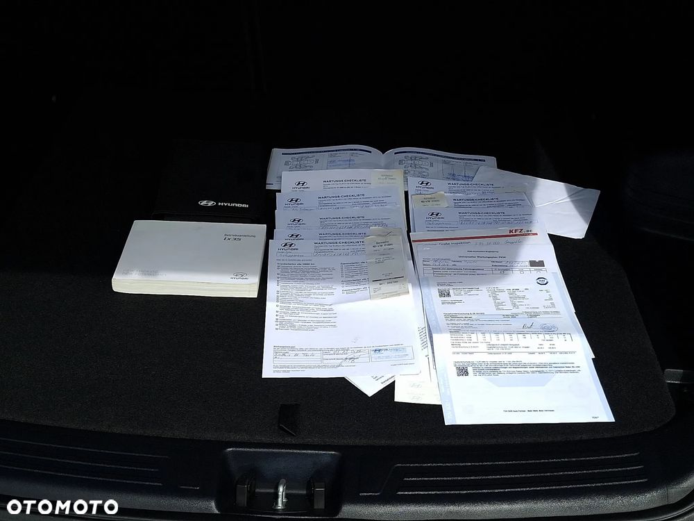 Hyundai ix35 1.7 CRDi 2WD blue Finale Gold - 20