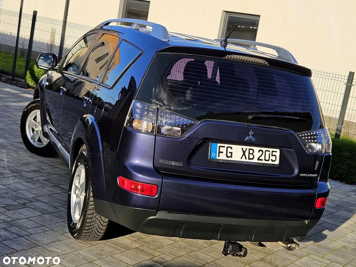 Mitsubishi Outlander 2.4 4WD Inform - 10